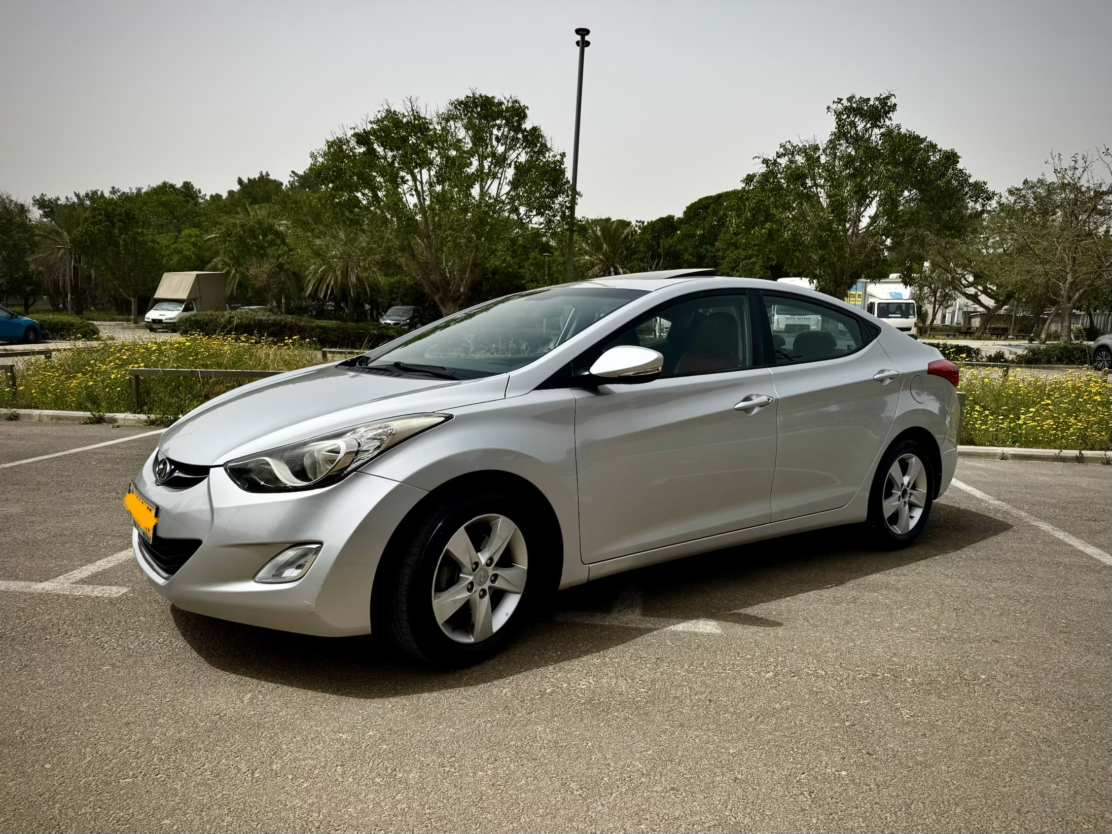 HYUNDAI i35 ELANTRA SUPREME