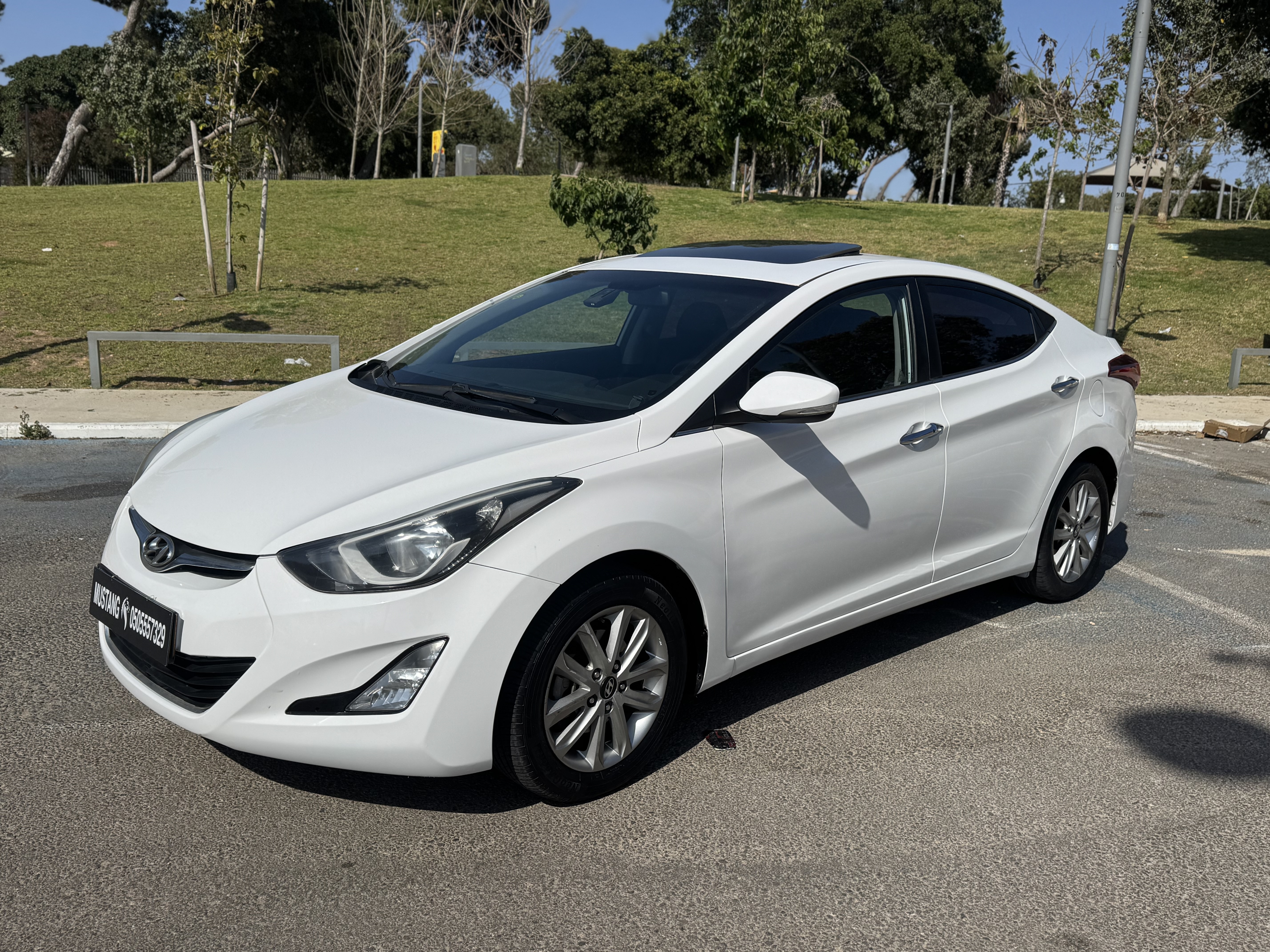 HYUNDAI i35 ELANTRA