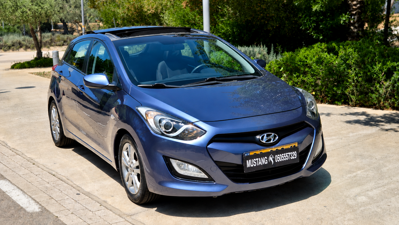 HYUNDAI i30