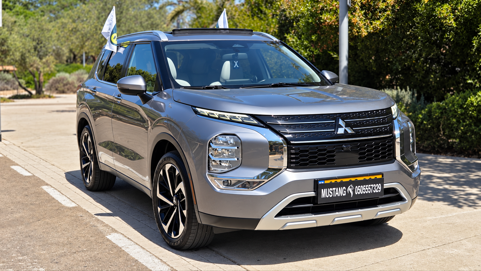 MITSUBISHI OUTLANDER 7мест