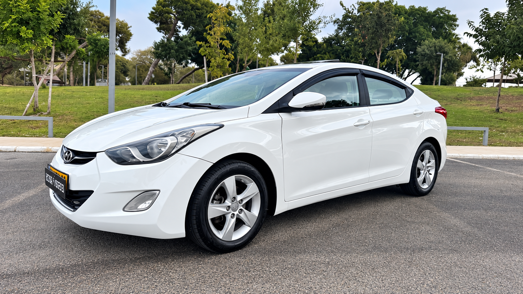 HYUNDAI SUPREME ELANTRA i35
